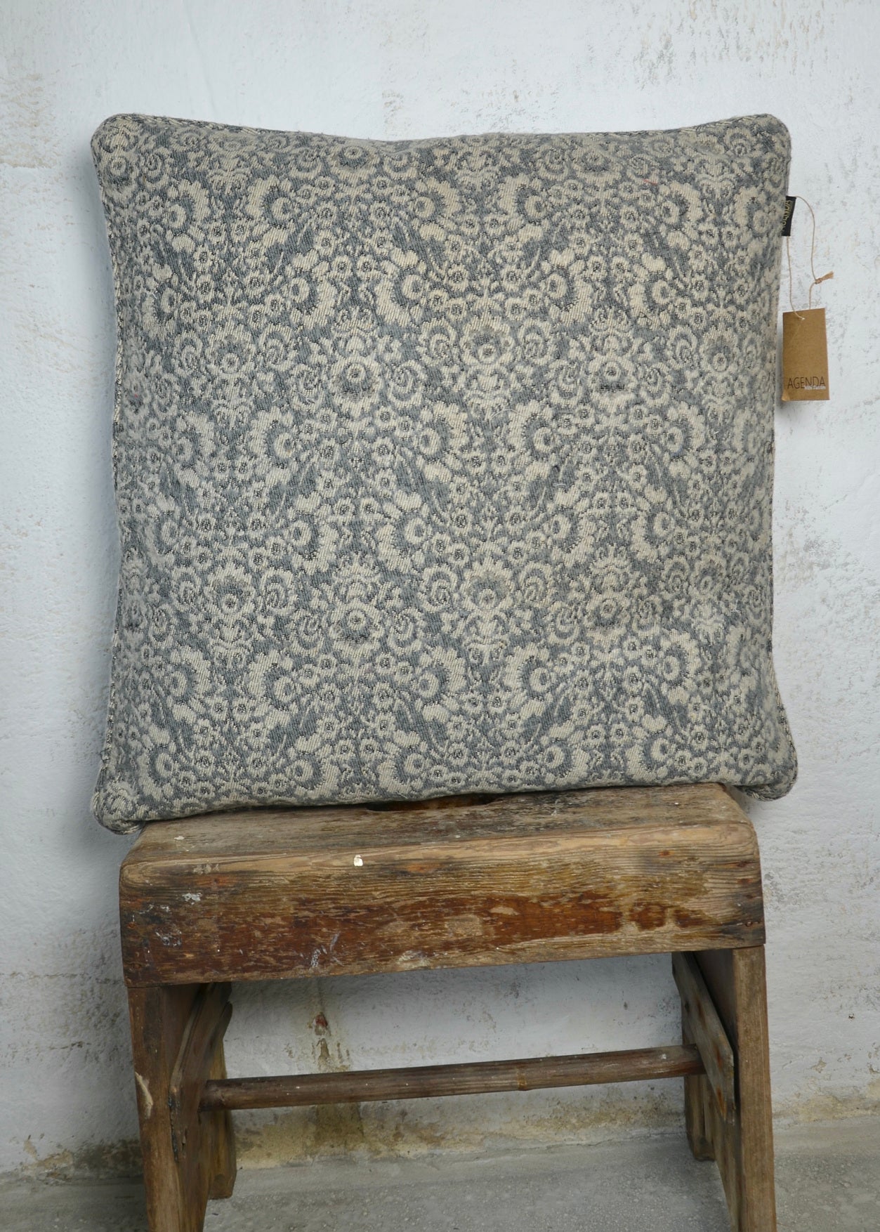 ElkaAG Pillow