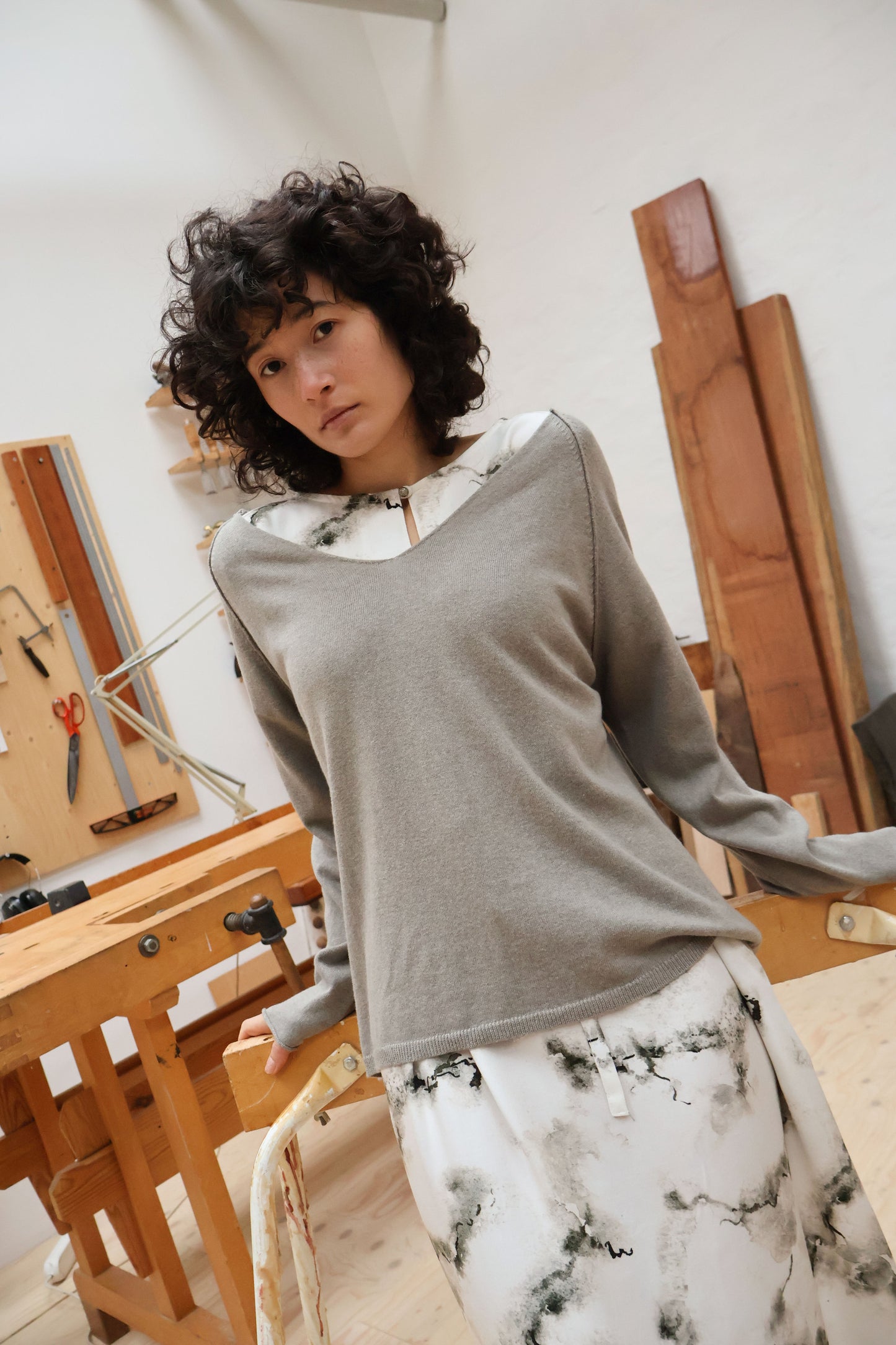 DeeAG V-Neck Pullover